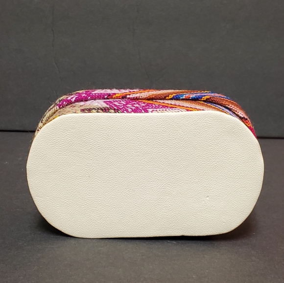 Painted Leather Top Peru Soft Case Box - Picture 9 of 11